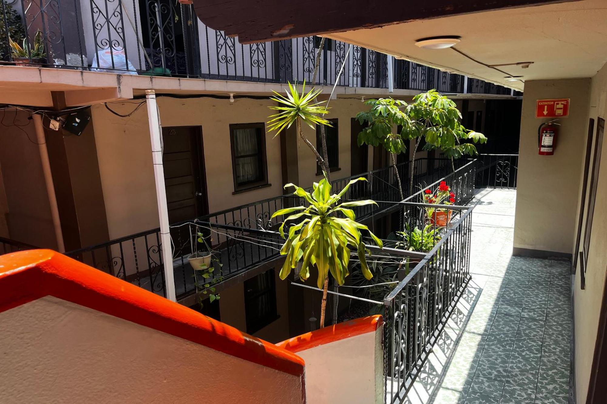 Oyo Hotel Linda 提华纳 外观 照片